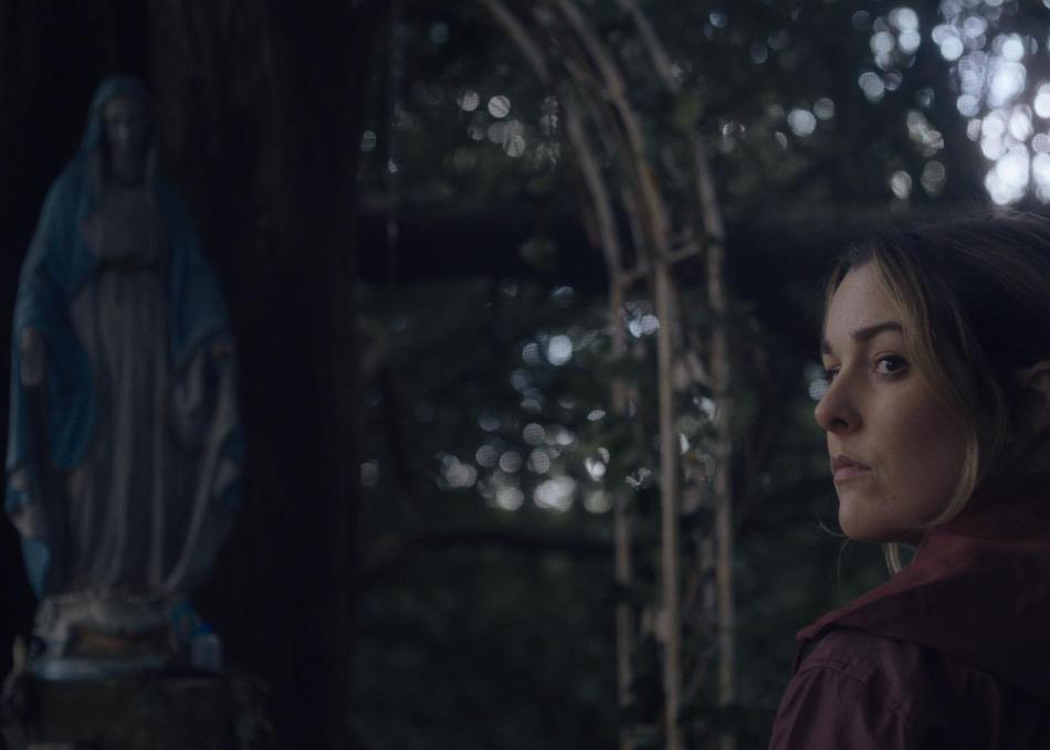 lightscameraatx's tweet photo. ICYMI: The @KOOPradio / #SXSW preview interview with #DontLeaveHome director #MichaelTully and star #AnnaMargaretHollyman: https://t.co/riwa4vHkKo. Screens today @sxsw. #SXSW18 #SXSWFilm #SXSWFilmFestival @tullstoy @amhollyman #FilmATX @FilmATX https://t.co/3H5SelQuw2