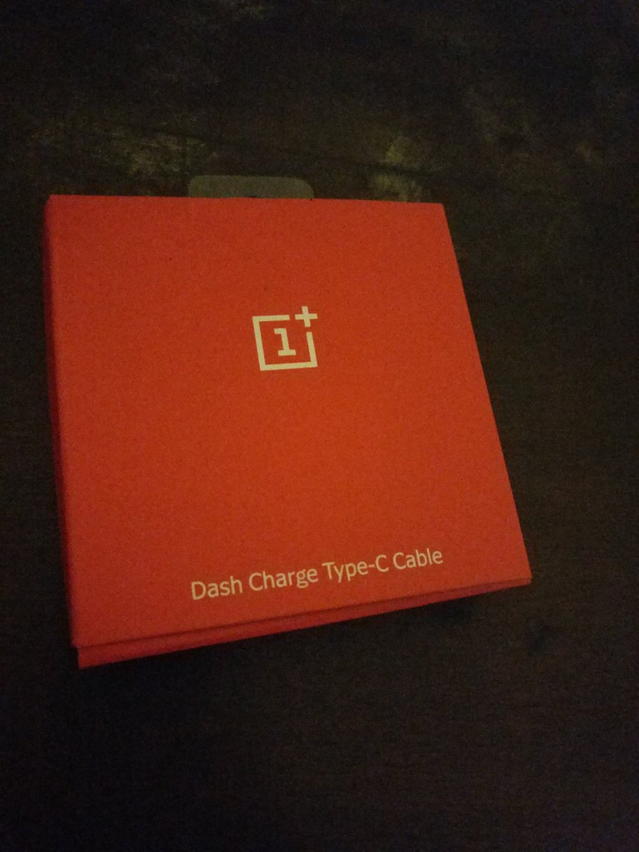 thimiraonline's tweet photo. Back to Dash charging. Thank you @oneplus store. 😍😍
#OnePlus #oneplus3t #dashcharging #fastestcargingtechnology https://t.co/eabZVxiYeA