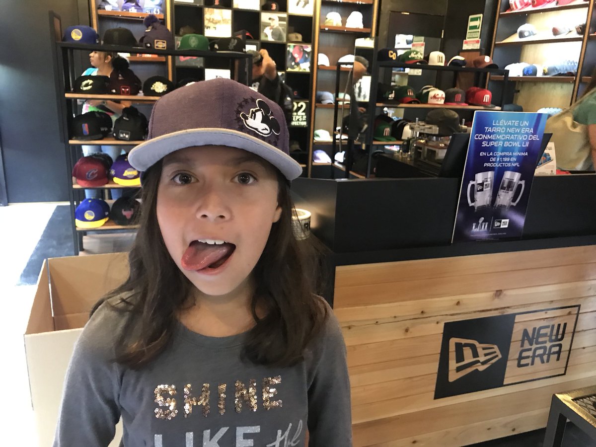Andrea estrenando gorrita <a href="/NewEraMx/">New Era Cap México</a> <a href="/NewEraCap/">New Era Cap</a> <a href="/NewEraSantaFe/">New Era Centro StaFe</a>
