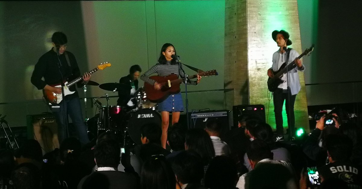 KatrinaPayad's tweet image. #CBParallelUniverse ✨