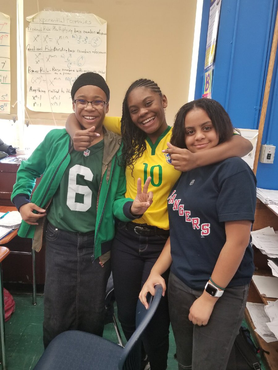 Queens United MS 289 tweet media