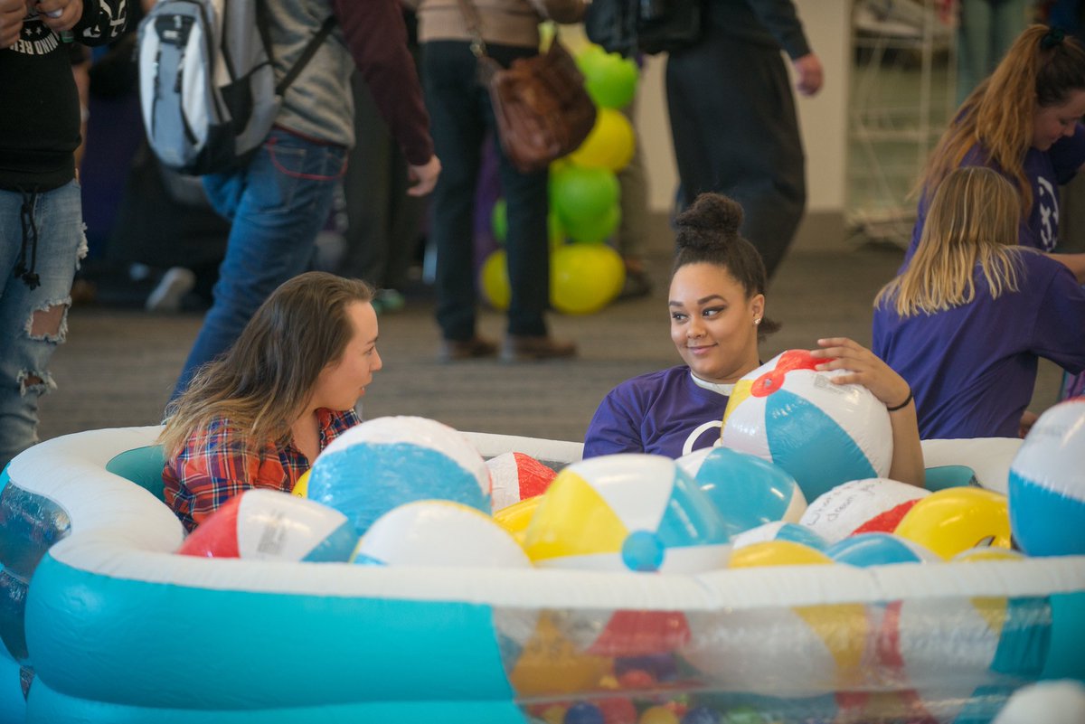 WestfieldState's tweet photo. #TBT to #FreshCheckDayWestfield — a fun-filled day with free food, raffle prizes, interactive booths, pet therapy and so much more!

The fun of Fresh Check Day returns on March 29, and this year it gets even bigger with Fresh Check After Dark! 

https://t.co/jRxgHa8d0Z https://t.co/iV21QnjFnr