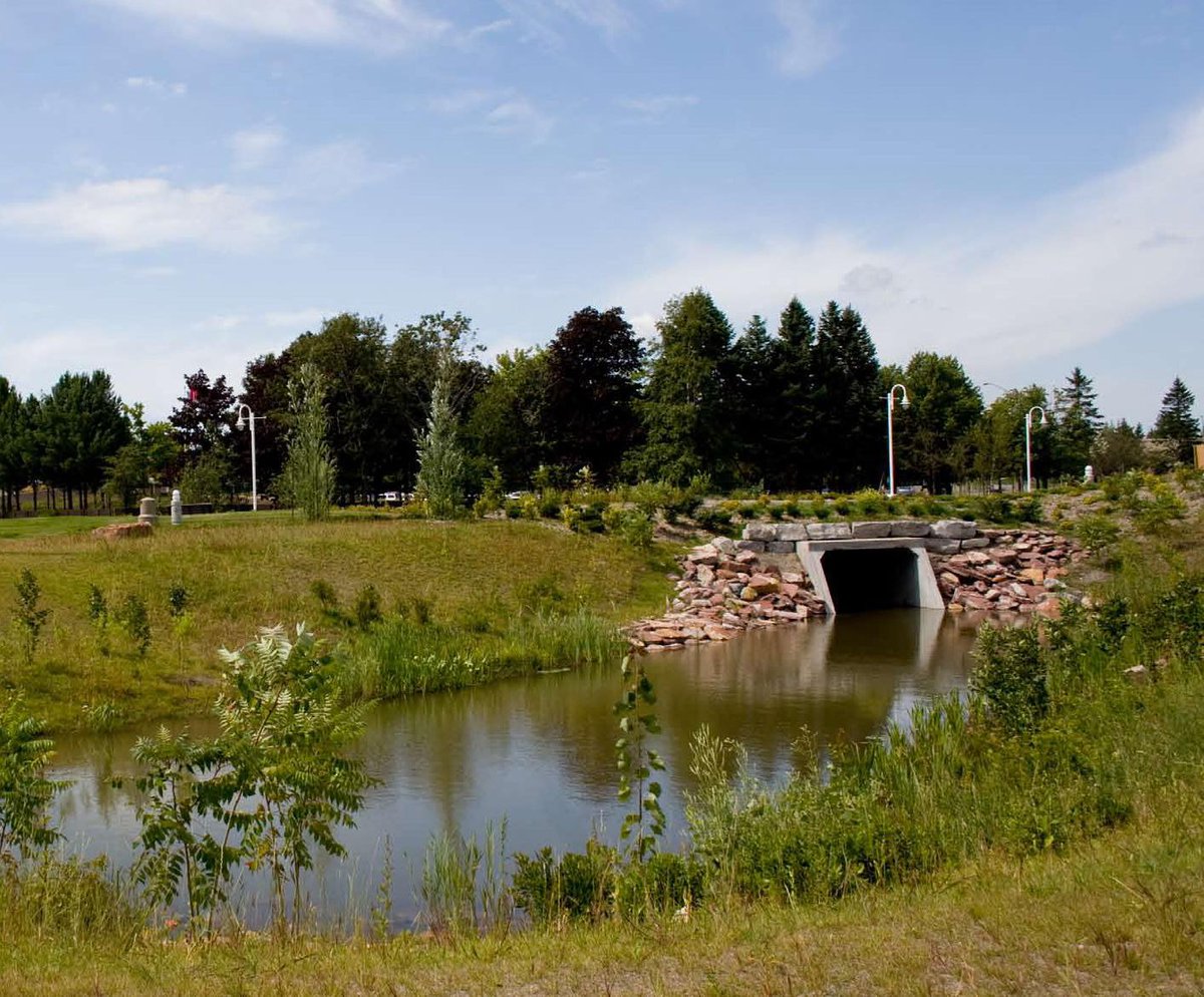 We want to hear from you - take the #Stormwater Survey! saultstemarie.ca/Newsroom/March… https://t.co/s0Ss61vMU0