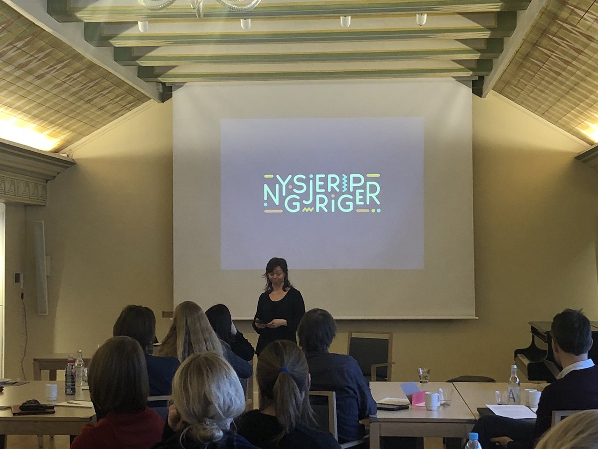 yngreforskere's tweet photo. Snart kan du bestille en forsker til din skole! Vi lærer mer om hvordan formidle forskning til barn og unge. Takk til Kate Furøy fra Nysgjerrigper @forskningsradet https://t.co/mPOFZQNEcQ