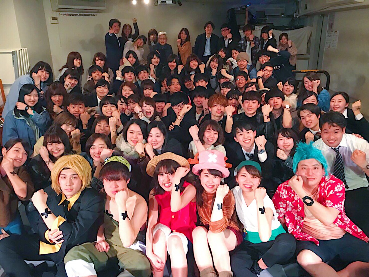 omusubiyade's tweet photo. 🌈ラストライブおわり🌈

③みんなにありがとう！
・当日めっ���ゃ手伝っていただいたくまちさんとほーりー
・初ライブ50fseからずっと応援してくれてたえりなちゃん
・会場に残ってくれていたみんなと集合写真！
・みんながバツをかいてくれていた😭

みんなほんとーーーにありがとう！！ https://t.co/62Y6KEs5if