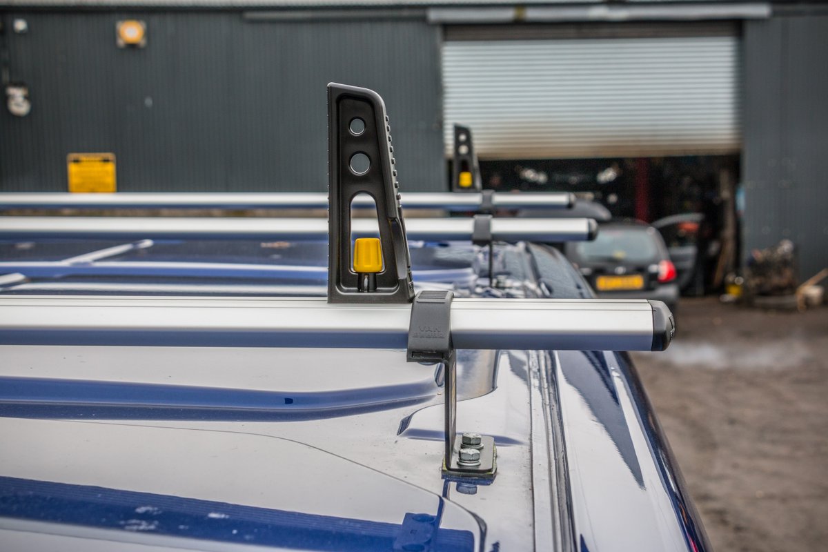 VanLineNI's tweet photo. Ford Transit Custom fitted with 3x @VanGuardUK Ultibar roof bars and plylined in the rear using our Hi-Grade plylining kit.
#GetTheMostFromYourVan #plyline #ford #transit #transitcustom #northernireland #van #vanfitout https://t.co/1jZIep3AIc