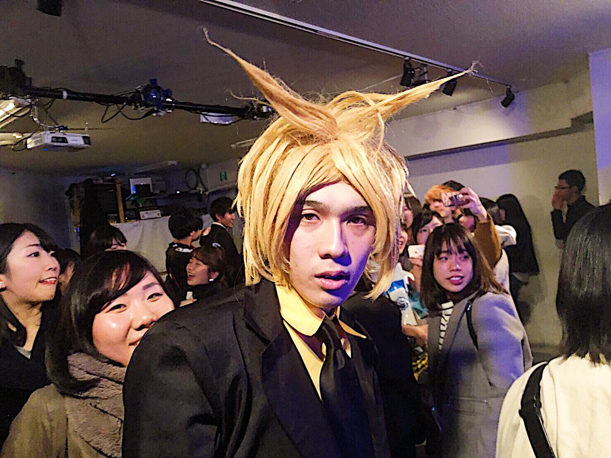 omusubiyade's tweet photo. 🌈ラストライブおわり🌈

④おむすびシンドローム
おれたちらしいライブができたんじゃないかな！
おれたちらしく企画がおしすぎて2h半にわたるライブになったけど（笑）、みんながいいライブだったって言ってくれて本当にうれしかった！
な、な、泣いてなんかないぞ！泣いてたのはみんなだからな！😅 https://t.co/xk8t9IADD8