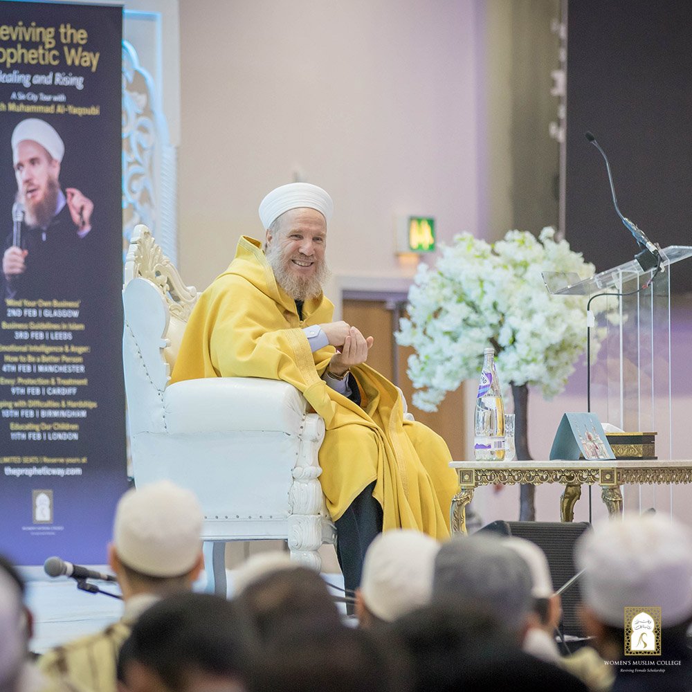 safia_shahid's tweet photo. 1/2 - An amazing event with Shaykh Muhammad al-Yaqoubi on the subject of 'Coping with Difficulties and Hardships' in Birmingham.
The fifth city of the tour was joined by a wonderful crowd at the Bingley Hall.
Organised by @W_MuslimCollege
https://t.co/otbo7IA9ad
#ThePropheticWay https://t.co/q1ofgL2o4t