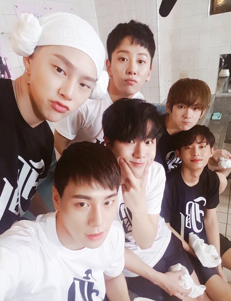 JBJ_Moment's tweet photo. 우리, 함께여서 더 조이풀한 순간들.

- JBJ 단체 사진을 날짜 순서 관계 없이 보이는대로 타래에 넣어둘게요. 중복이 있을 수도 있습니다. https://t.co/5j2FM0l2vu