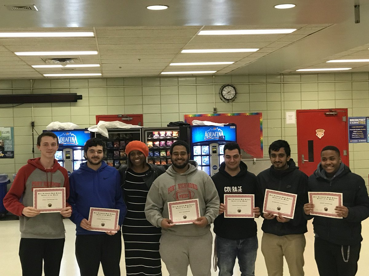 Congratulations to the @PRHSRaiders Red Raiders of the Month award winners featured w/ Principal Swinton #inspired31 @District31R