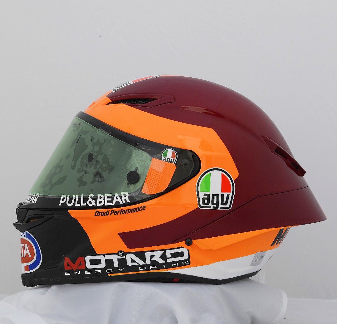 M16NO's tweet photo. Less is more.
2018 helmet by Drudi Performance. 
<=> https://t.co/P99otMWM4A