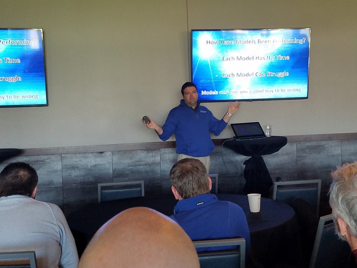 turfbear74's tweet image. MAGCS March meeting learning about weather forecasting and trends relating to golf course maintenance!#ThermodynamicSolutions Joseph Cooper #MAGCS