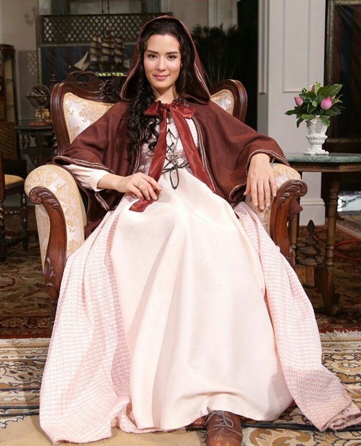 thewindslow's tweet photo. สโนไวท์แห่งอโยธยา  #บุพเพสันนิวาส https://t.co/dIpN9Wd9nw