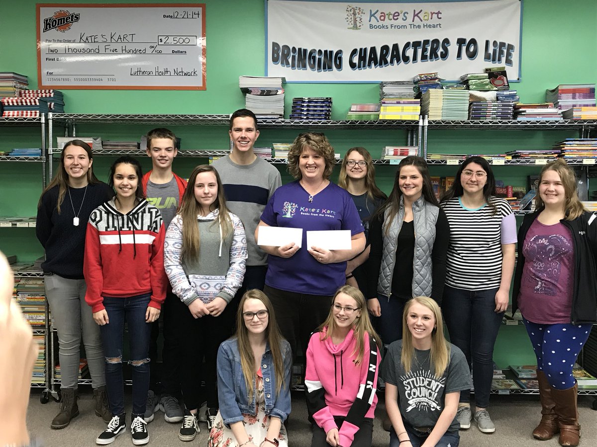 HNInteractClub's tweet photo. @HNHSVikings helping at @KatesKart https://t.co/lUFbKxa5e3