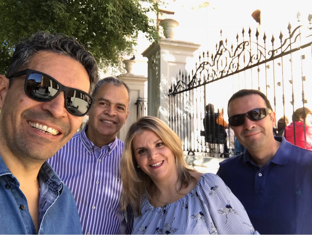 CoachPsicologia's tweet photo. 4 países ultimando detalles para el Workshop Emprendizaje... Colombia, Venezuela, Argentina y Chile representados en esta foto.
¡No os lo perdáis!
https://t.co/RNI6ix5c27 #Ficde #Aicp #Eicp #Business #Coaching #Psicologia #Entrepreneur #Emprendizaje https://t.co/BzXmOX9s32