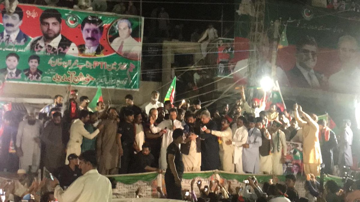 InsafPK's tweet photo. The man making people understand how have they been deprived of their basic rights &amp; robbed by oppressors since ages!!

He has the credit of turning a layman politicised. This is #Deher Multan.

#PTIMultanCampaign https://t.co/EOBXWeYTa2