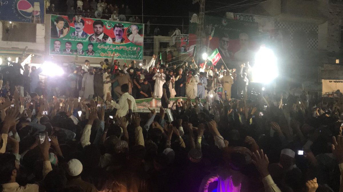 InsafPK's tweet photo. The man making people understand how have they been deprived of their basic rights &amp; robbed by oppressors since ages!!

He has the credit of turning a layman politicised. This is #Deher Multan.

#PTIMultanCampaign https://t.co/EOBXWeYTa2