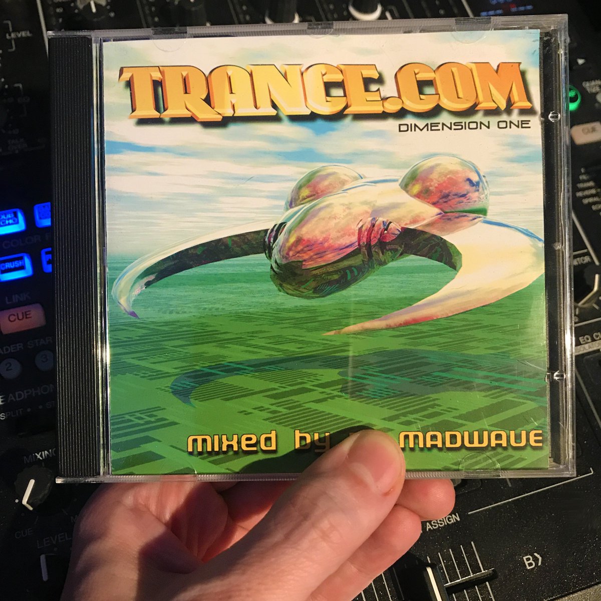 madwavemusic's tweet image. #TBT Released in 2001, "trance⋅com" was my very first official #MixCompilation as solo artist and was also one of my greatest pride♥️

🎛 Mixed on vinyls, this physical CD is now finally available digitally for free streaming on my @SoundCloud Channel ;-)

 #ThrowbackThursday