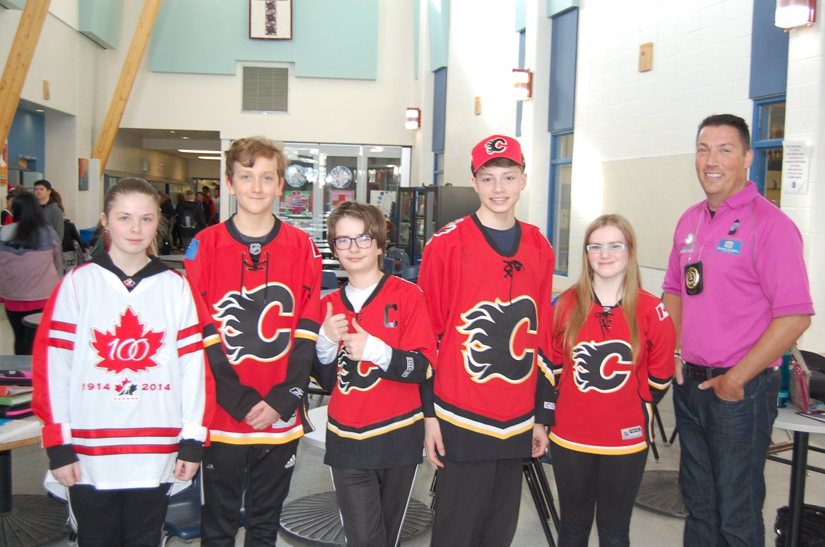 Thank you <a href="/tadmilmine/">Bullying Ends Here 🏳️‍🌈</a> for your simple but powerful message.  #BullyingEndsHere