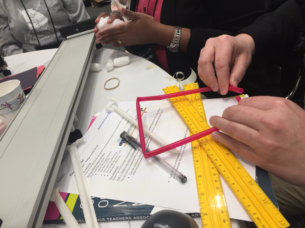 Toybird's tweet photo. Want to build a better crash barrier?  Check out the PASCO Smart Cart! #NSTA18 https://t.co/pvnNyMUQX9