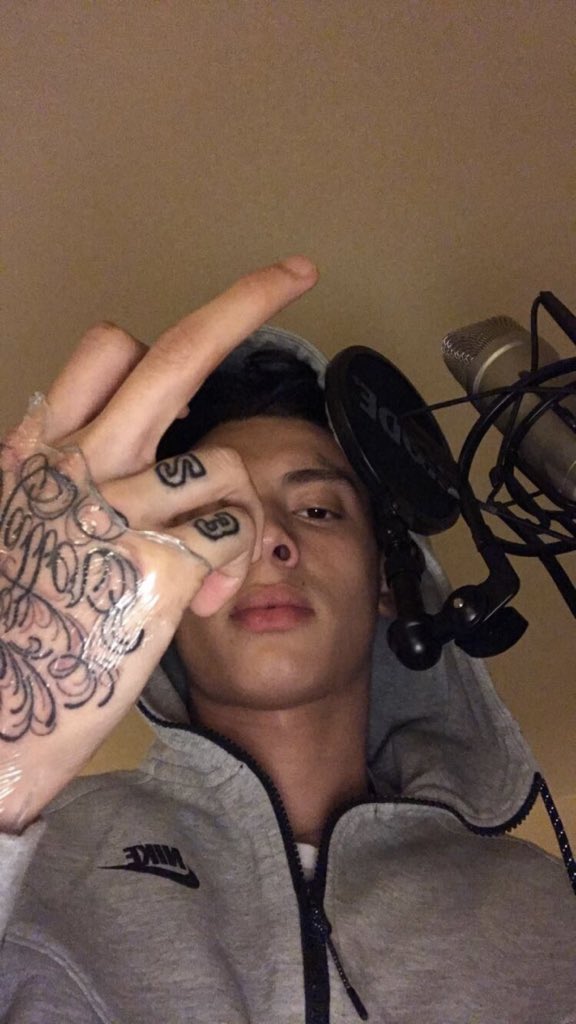 noctrlmusic's tweet photo. Workin https://t.co/Okwdxhe3Oj