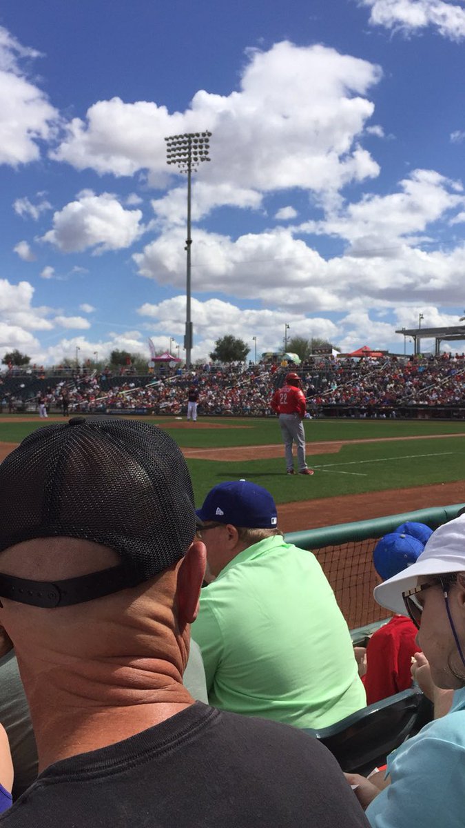 m_donlin185's tweet photo. It’s Ohio day at @GoodyearBP https://t.co/YOREEpJDTj