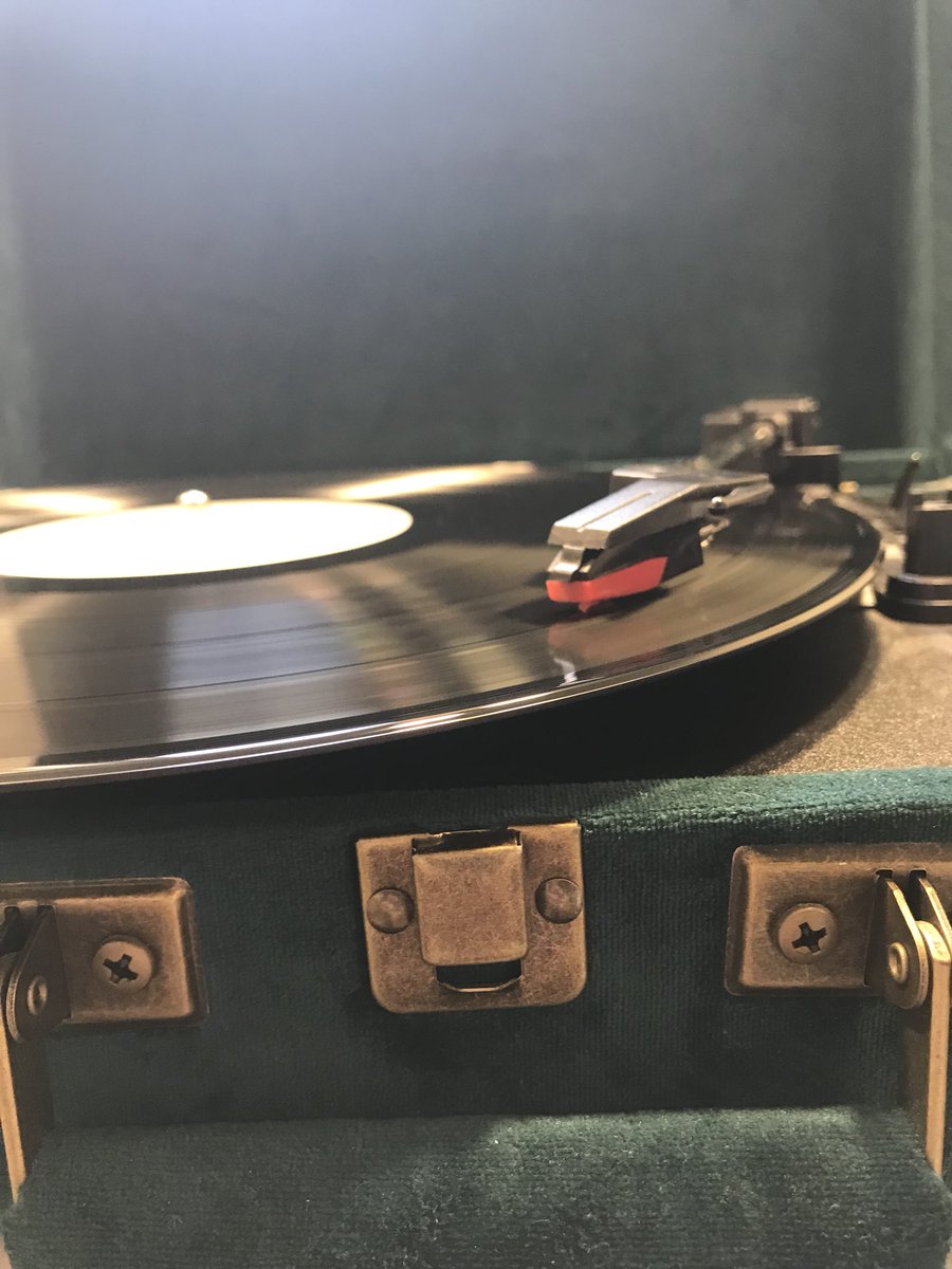 L0L02017's tweet image. Have I mentioned how much I love Ed? #firstrecord #edsheeran