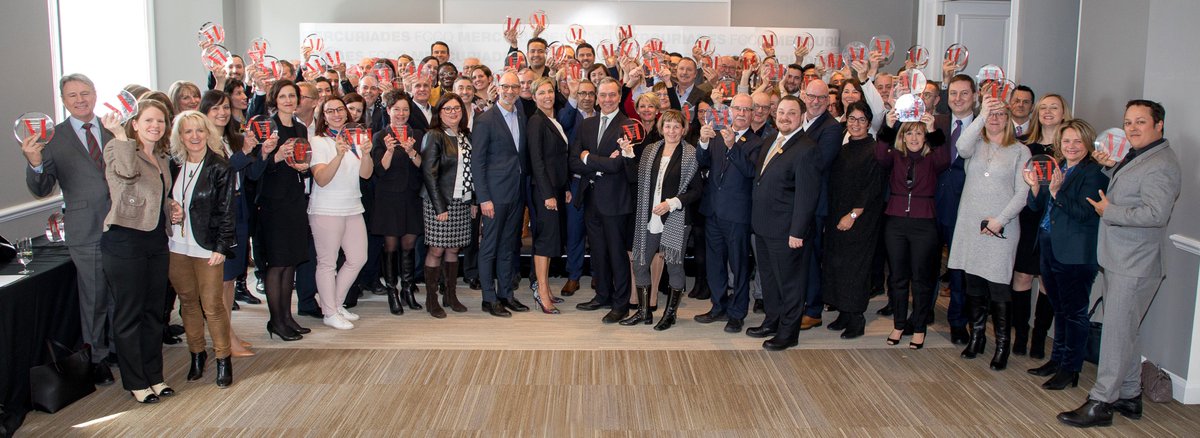 RuthRVachon's tweet image. Belle brochette de finalistes #mercuriades de la @FCCQ ! Fière de faire partie de ces gens formidables, surtout dans ma catégorie: Leadership Femme d'exception aux côtés d'Isabelle Huot @Kilo_Solution ,  @daniele_henkel et Sylvie Vachon, du Port de Montréal. Félicitations! 🎉