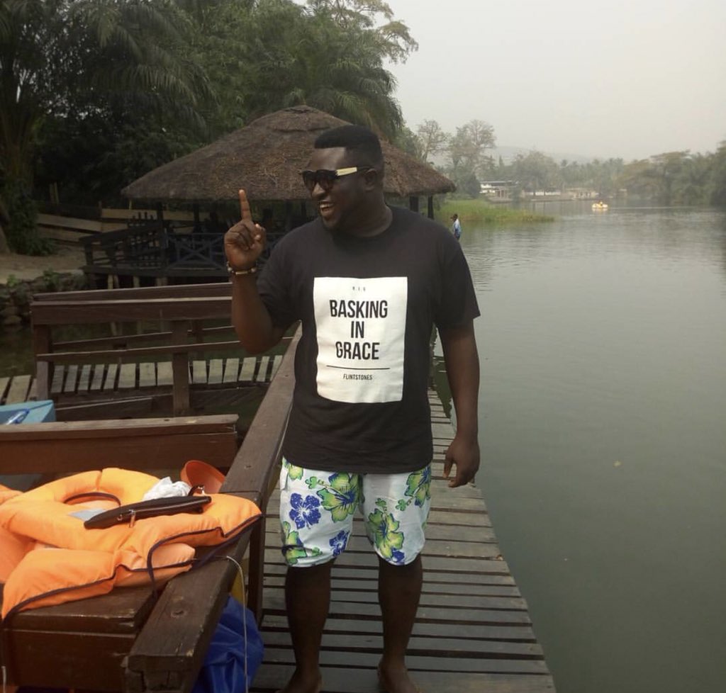 charisma_wear's tweet photo. @kaysimusic spotted in his #BaskingInGrace apparel https://t.co/pyhE4Q6BPU