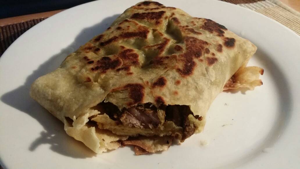 GrannysRoti's tweet photo. Uhmmm!! Ricos crujientes rotis de carne y pollo, puedes contactarnos por el correo: grannysroti@gmail.com 
date un gusto! https://t.co/WLQB4EA8vR