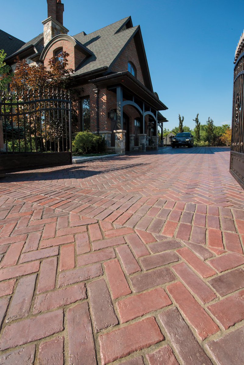 LEEDConcreteCo's tweet photo. #Pavers vs. Poured #Concrete for Your #Driveway Project in #Middletown #NJ https://t.co/NrojNDmjnp #LandscapeDesign #LowMaintenance #Brick https://t.co/pxkuDbgtnc