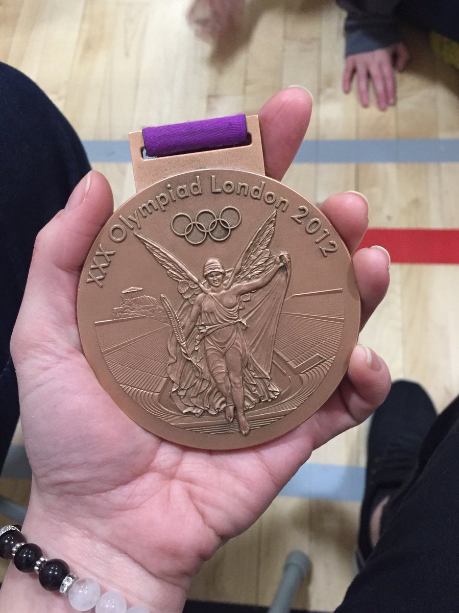 “You guys can overcome anything.” Thanks for the inspiring visit to <a href="/Uplands67/">Uplands Elementary</a>, <a href="/thebrenthayden/">Brent Hayden OLY</a>! <a href="/KelLaPointe/">Kel Maxwell</a>