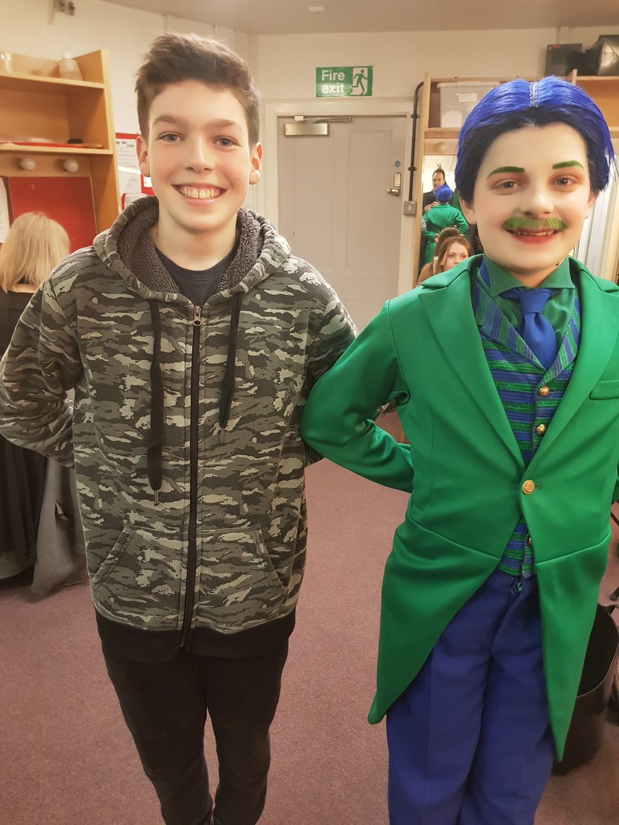 TrinityBoysChoi's tweet photo. #Fairyposition1 from #ENODream #Mustardseed and the last #Mustardseed @Festival_dAix in #Beijing One is in the final @E_N_O show, the other has just sung a solo in #Bernsteintriple @TheRoyalOpera for @TheRoyalBallet https://t.co/6DNSzthM2y