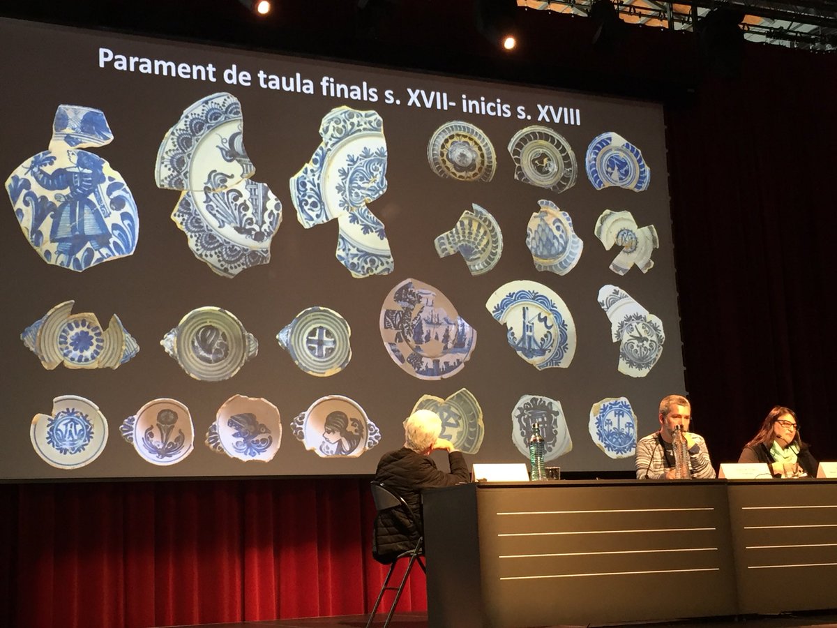 miriamesque9's tweet photo. Els materials recuperats al #RecComtal una finestra a la vida quotidiana. #Poblet #ditada #corbata #botifarra #SIABorn18 #archaeology #simposi #BORNCCM @ElBornCCM #mylife #9 https://t.co/DaiCWqFMlN