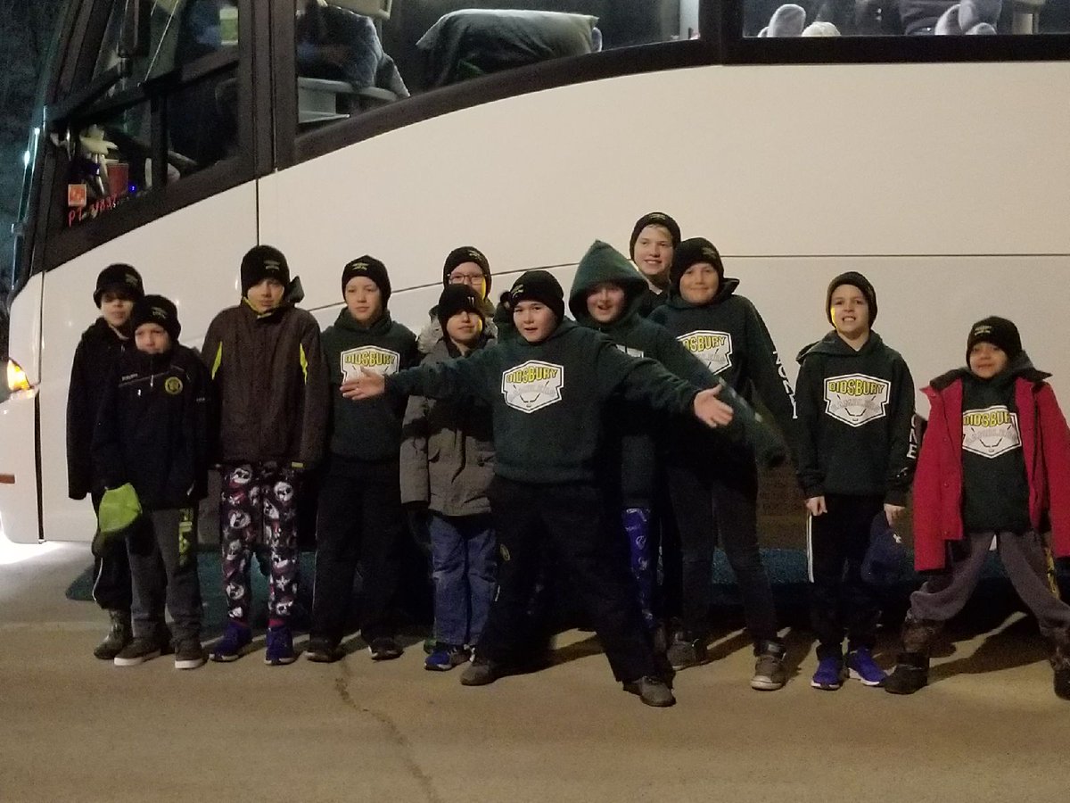 DMHA_Ramblers's tweet photo. Good luck to the Atom boys representing @TownofDidsbury in @HockeyAlberta #HAProvincials #AtomB at @Beaverlodge https://t.co/qOgAAASZzJ