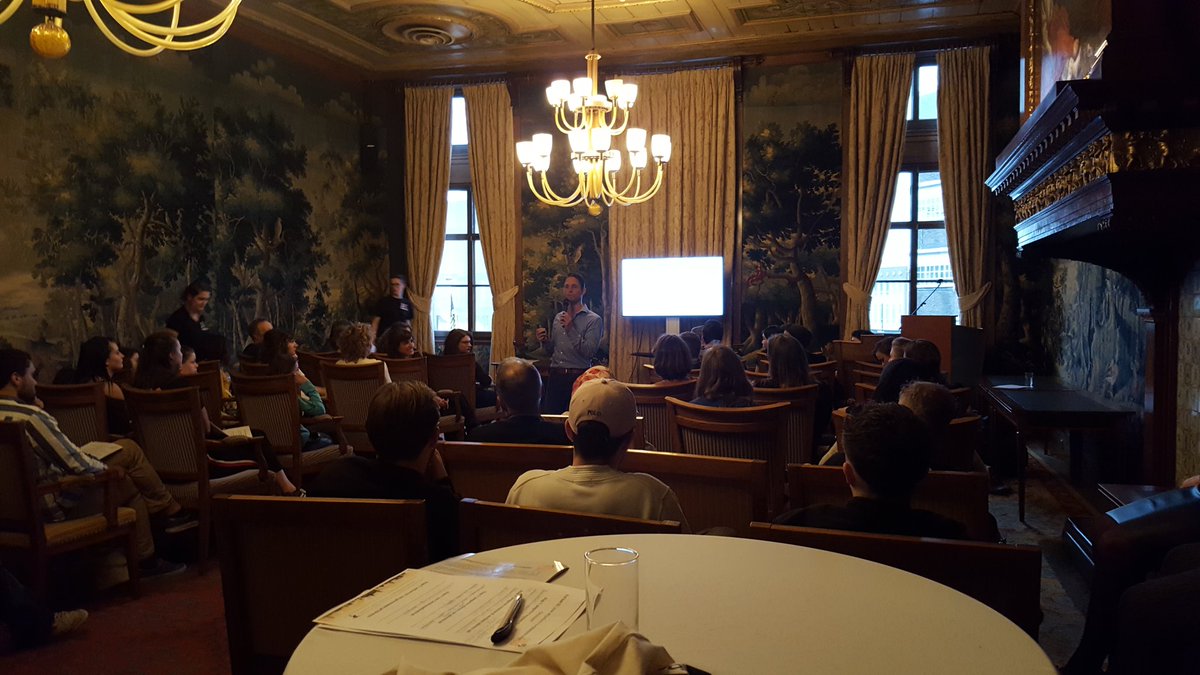 JanKrol6's tweet photo. #GrowCampus zet mede de schouders onder #Cityboost in Den Bosch. Kom maar op. Heb je een goed idee voor een Grow Campus #Café? Kijk op onze website! https://t.co/IodiZryeBJ