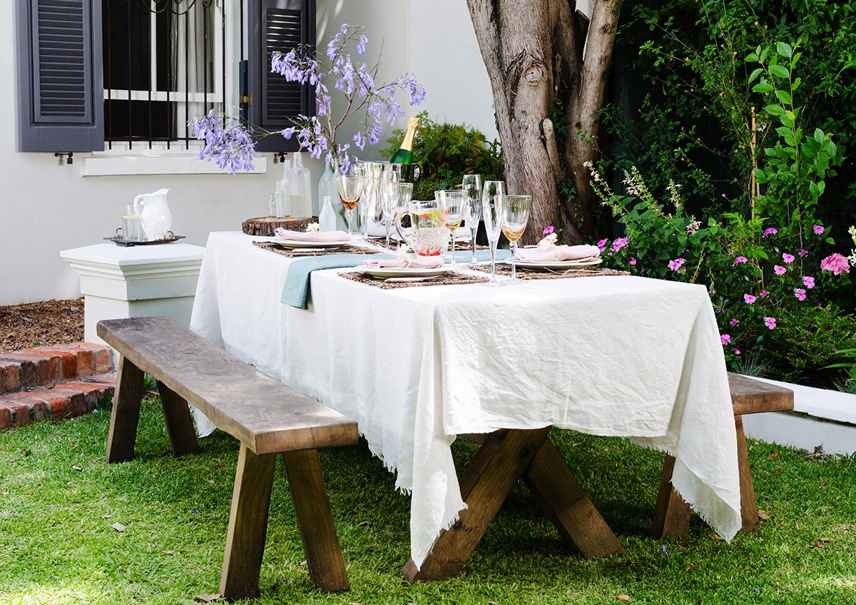 With spring on its way, we’ve gathered some helpful tips and ideas to spruce up your garden ow.ly/iEJn30iY0oK #spring #gardens