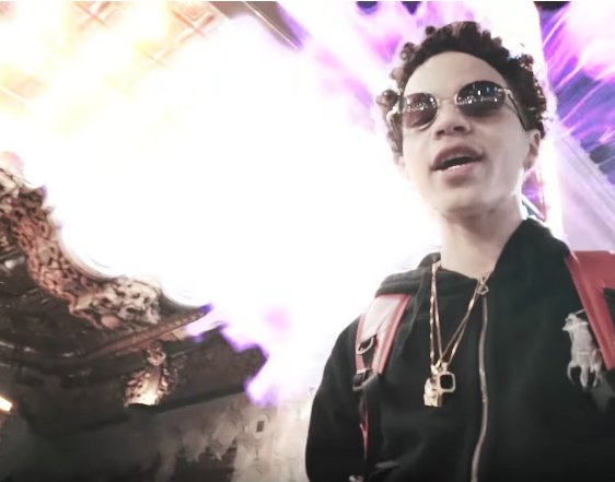 Watch Lil Mosey's new YungTada-directed cut for his latest record, "Boof Pack": 

lyricallemonade.com/boof-pack-lil-…

[@lilMosey1]