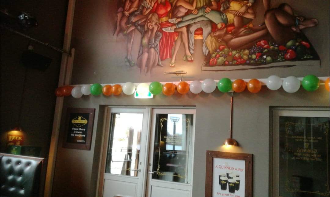 Galwayfreak's tweet photo. Local irish pub in Hillerød Denmark called The Old Irish Pub  and they get the Irish colours wrong for st Patrick's day. @JOEdotie #nottrying #ireland #StPatricksDay https://t.co/snZG0sx5Ug
