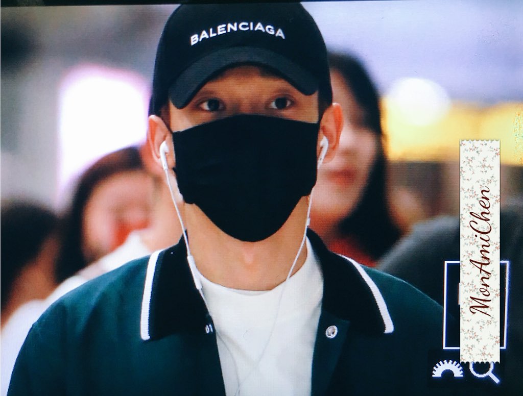 MonAmiChen's tweet photo. 180315 BKK 입국 #종대 #CHEN https://t.co/Khi0ESHYFq
