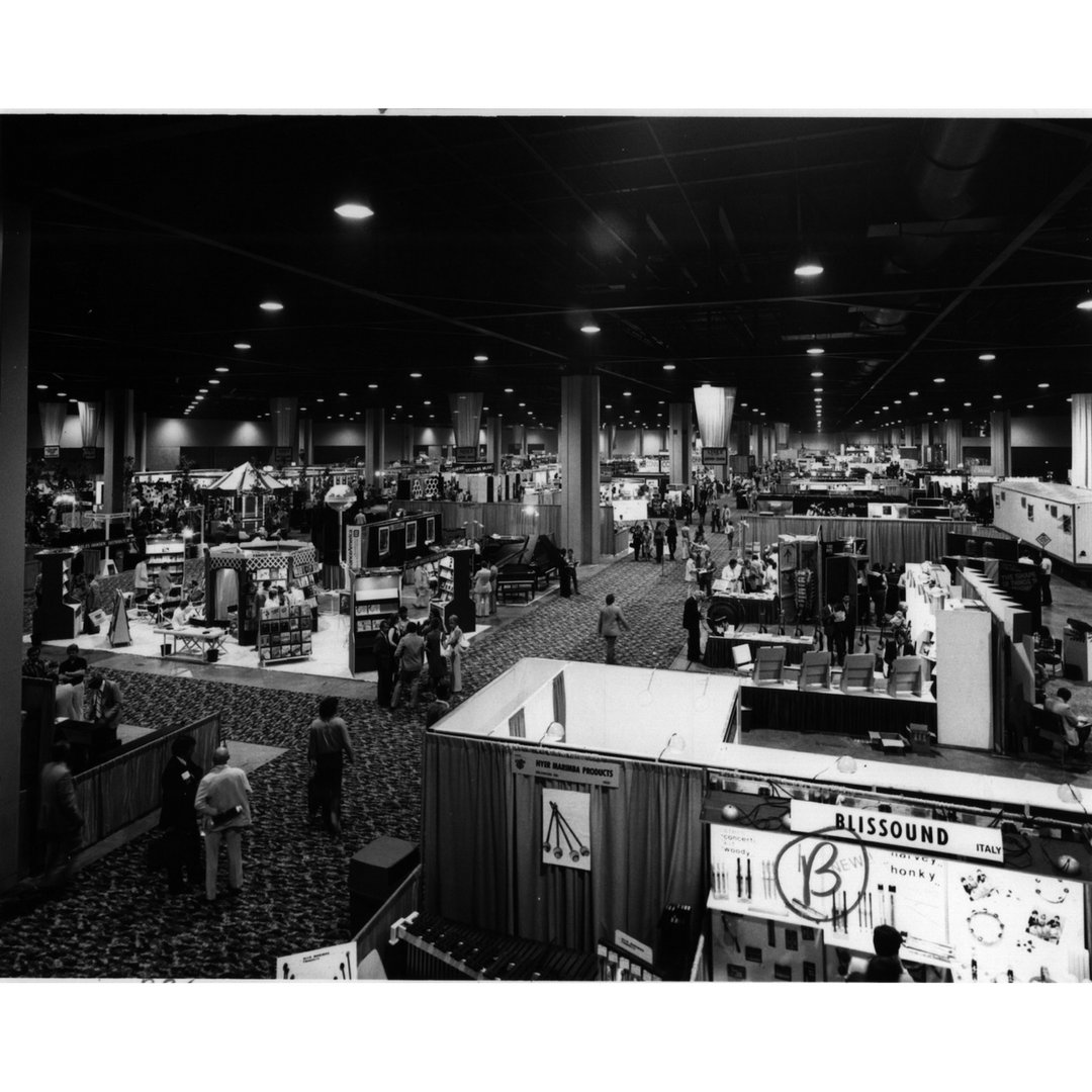 NAMMShow's tweet photo. Check out these rad #ThrowbackThursday photos from over the years – pictured here is 1971, 1976, 1978 and 1983. Were you there for any of these NAMM Shows? https://t.co/eG9jmZHwGH