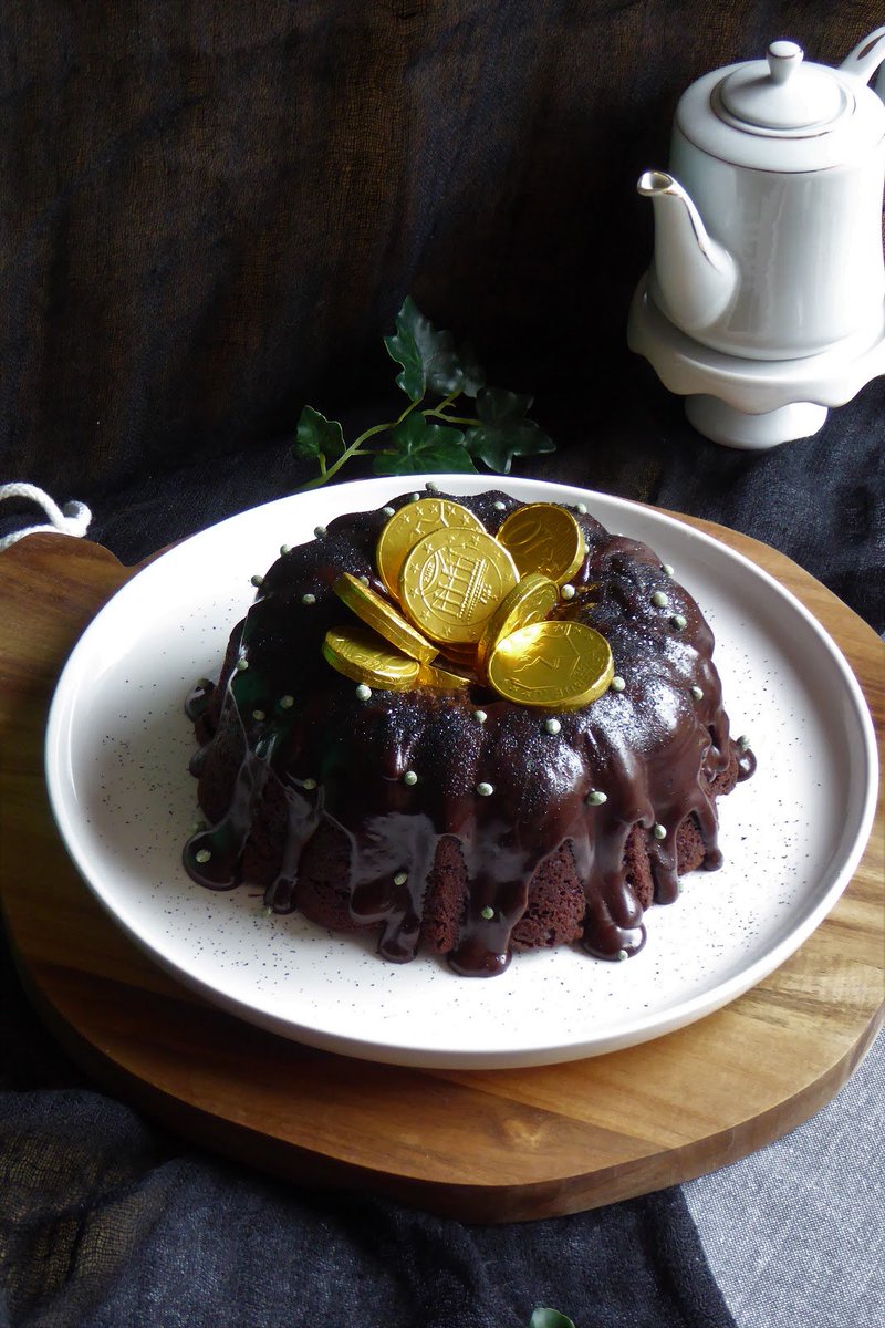 #NewPost on the blog:
#stpaddy #whisky &amp; #chocolate #bundtcake, #moist &amp; #chocolaty.
*
#NuevoPost en el blog:
#bundt #cake de #whisky y #chocolate, #esponjoso y muy #chocolatoso.
*
#saintpatrick #sanpatricio
#bundtstagram #bundtcakes #allaboutthatbundt
*
alf-lachefa.blogspot.com.es/2018/03/bundt-…