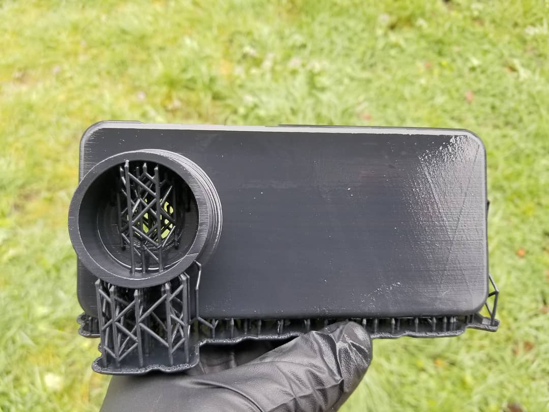 RainmakerInnova's tweet image. 6th and final version of my Smartshot cell phone case. It comes with inserts for different sized eyepieces. Telescope, Microscope, or spotting scopes at land marks, the list is endless.  You can stream directly from your phone to let others see what you see with the  #smartshot