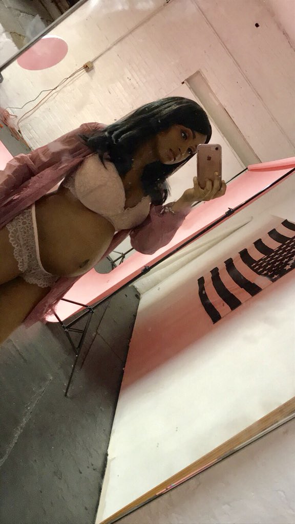 bxdiosa's tweet photo. I can’t wait for the edits to come back. #BabyHairston https://t.co/hvCWmIXFqn