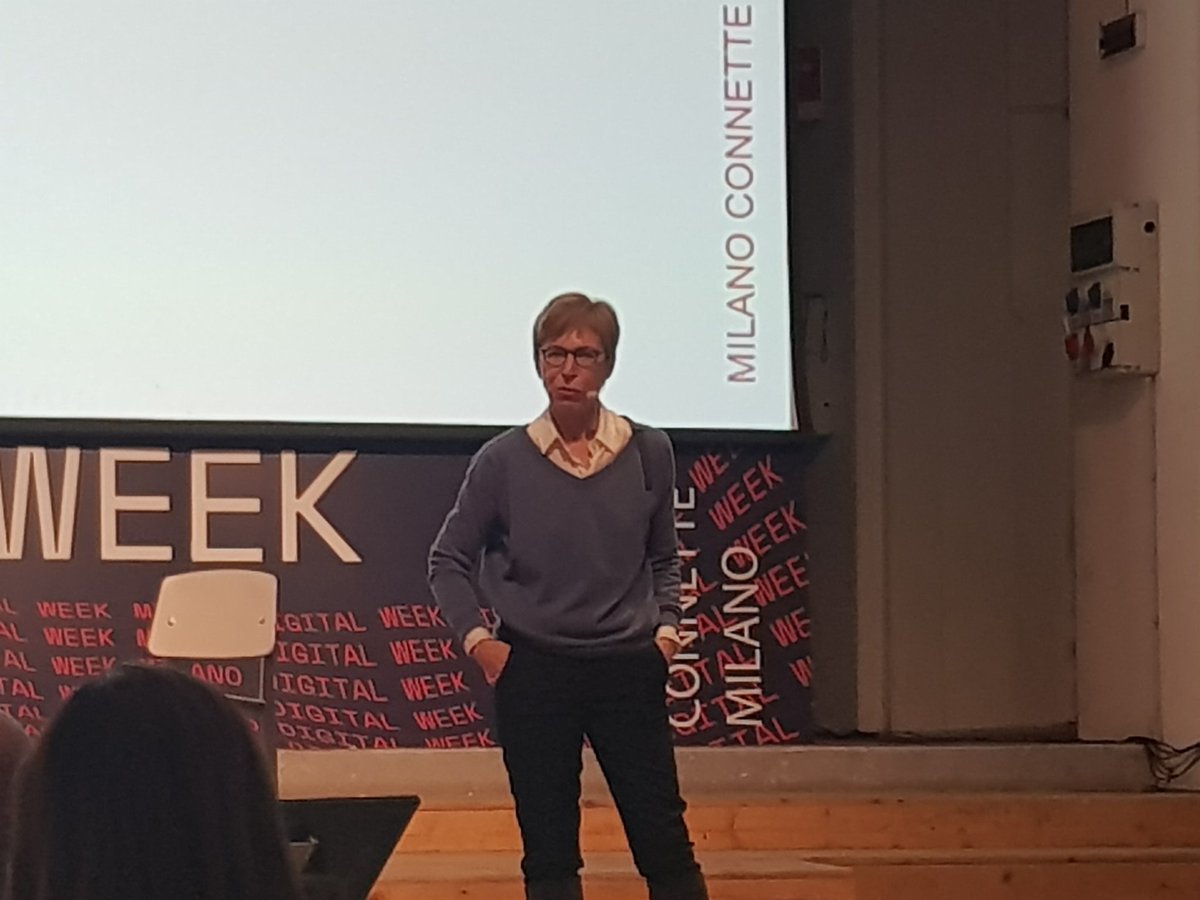 SimoMango's tweet photo. Milena Gabanelli: "Abbiamo un sistema politico che non è interessato a verificare nessuna notizia" 

#FakeNews
#MilanoDigitalWeek @DataroomCorsera https://t.co/yWLdUyiYYq