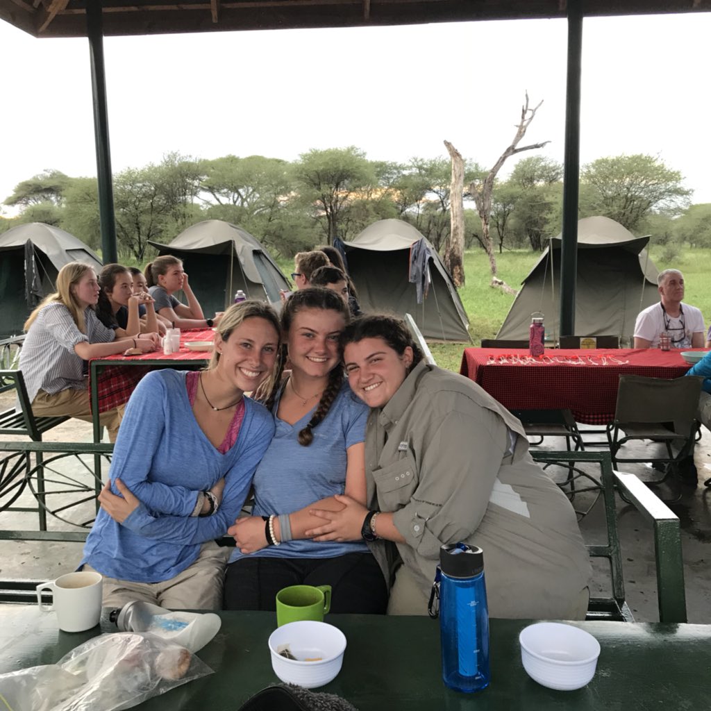 kate_fearheiley's tweet photo. Spent the night in Tarangire National Park 🐘🐘🐘 #happycampers https://t.co/7VfWSXmn6W