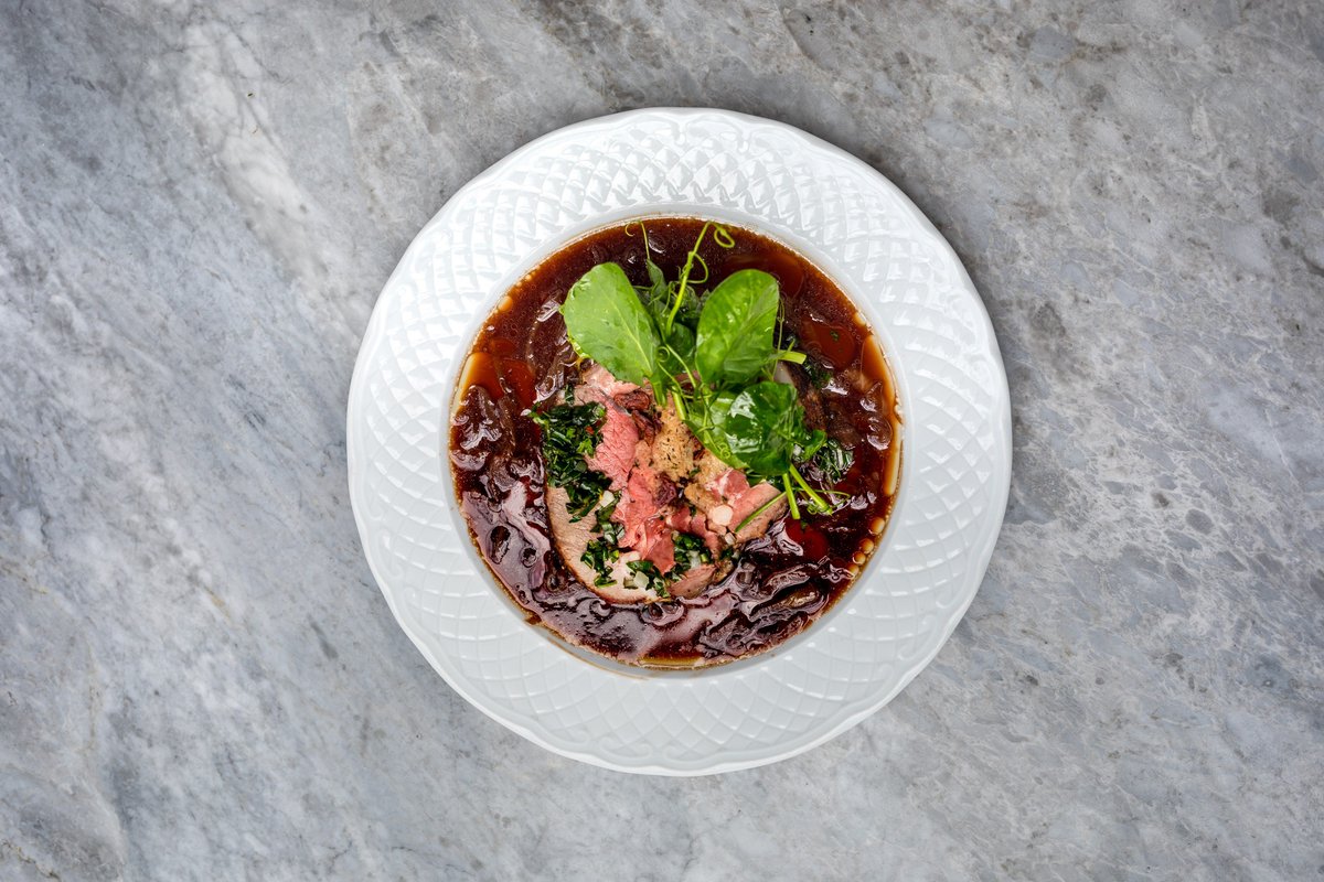 kmcckelly's tweet image. Check out these elevated twists on Irish classics from @BrianMalarkey and @herbandwood just in time for #StPatricksDay abcn.ws/2FJ6kWs via @GMA @ABC