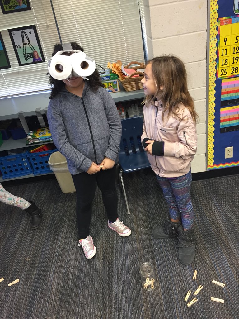 aoe_pta's tweet photo. 3rd Grade Helen Woodward Archaeology &amp; Adaptations #cef #cefsciencedays #aoepta #cusdrocks https://t.co/g8AHbGKaR2