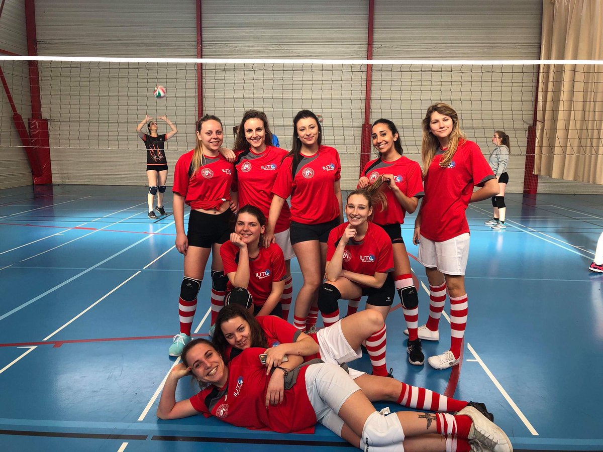 umontpellier's tweet photo. #CDFIUT2018 Les étudiants de l’@iutbeziers représentent fièrement les couleurs de l’UM à la Coupe de France des IUT ✌🏻🏅💪🏻 https://t.co/yVQ9fs8fdZ