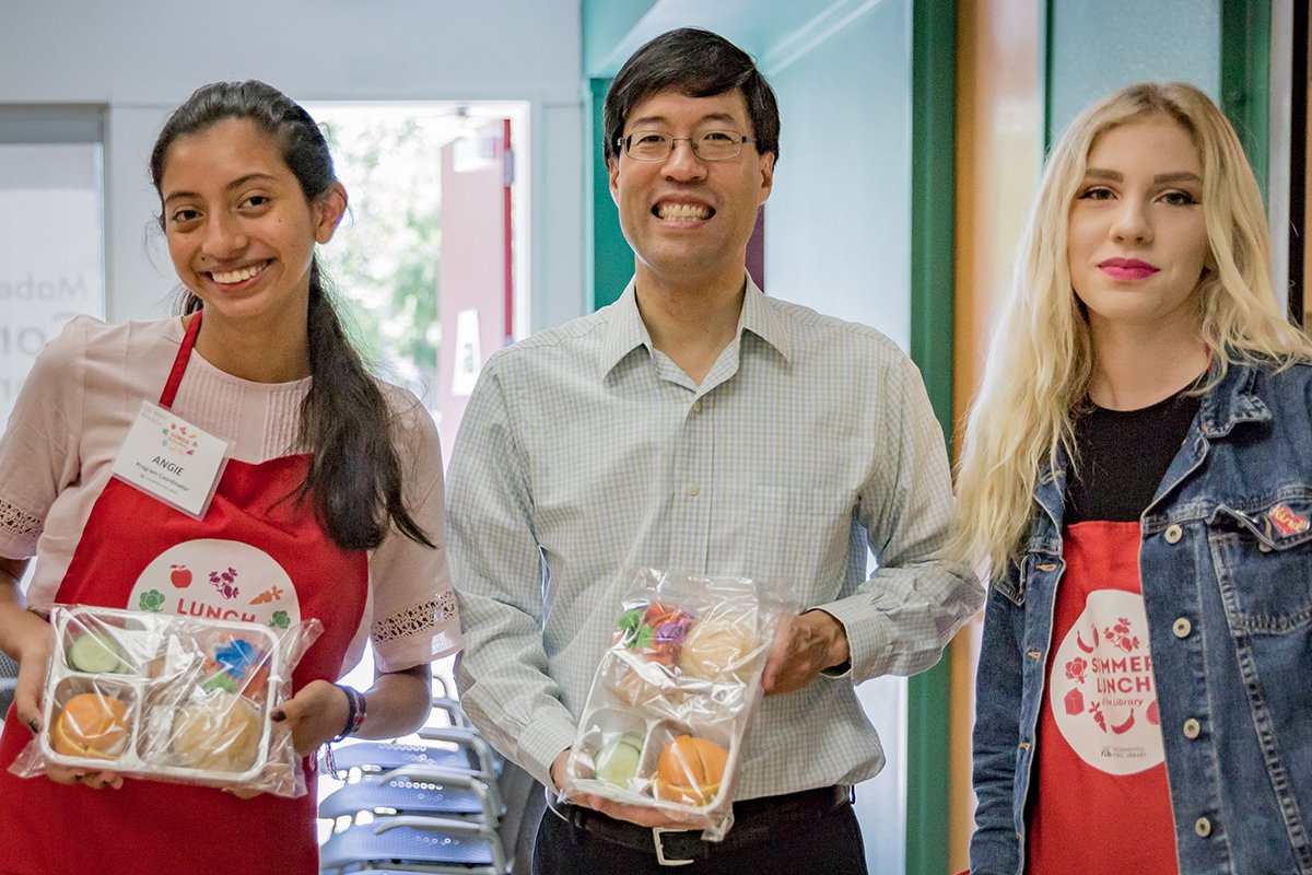 Now in its fifth year, <a href="/saclib/">Sacramento Public Library</a>’s Lunch at the Library initiative provides free summer lunches for kids 18 and younger. In summer 2017, the initiative expanded to 10 library sites and served 10,761 meals! #ShareYourStory #IMLSmedals